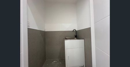 Brand New Townhouse 3 Bedroom plus Study For Lease - Photo 2