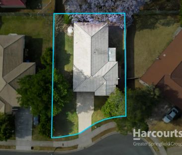 “Comfortable Family Living in a Quiet Cul-de-Sac” - Photo 4