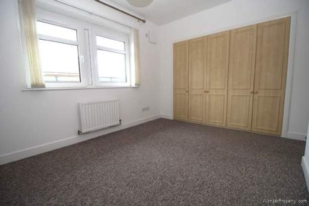 2 bedroom property to rent in Greenock - Photo 2