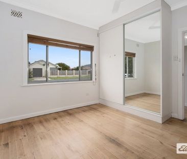 Low maintenance home in great location - Photo 3