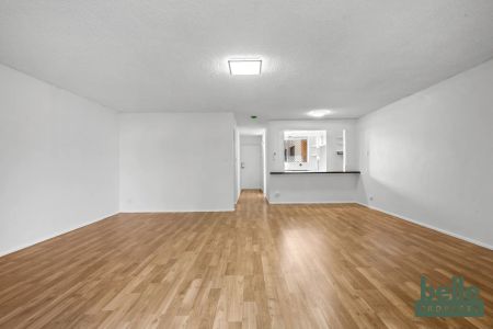 Modern 2-Bedroom Unit in the Heart of Clayfield - Photo 4