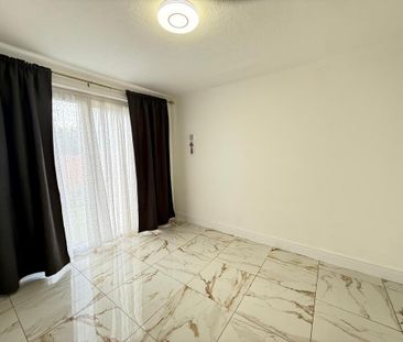 4 bedroom semi-detached house to rent - Photo 4