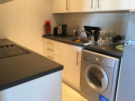 2 bedroom flat to rent - Photo 5