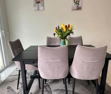 Luxury Townhouse for rent in Nueva Andalucia, Andalusia - Photo 1