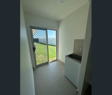 8 Sarazen, Coral Cove, Qld 4670 - Photo 3