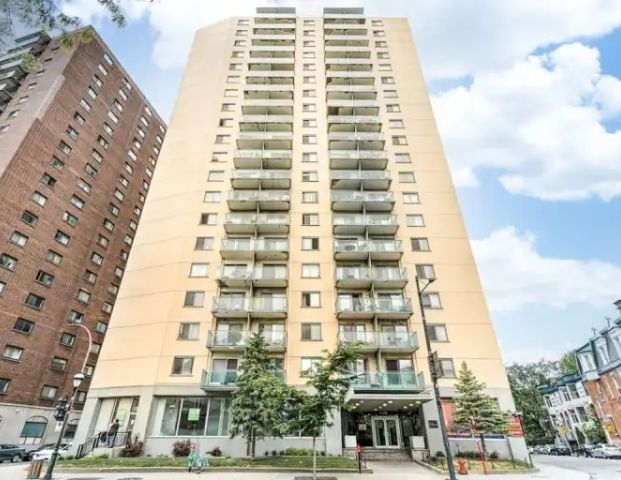 The Saguenay Apartments | 135 East Sherbrooke street, Montreal - Photo 1