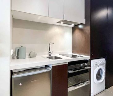 ***Welcome to apartment W401A in Revolucion Apartments.*** - Photo 3