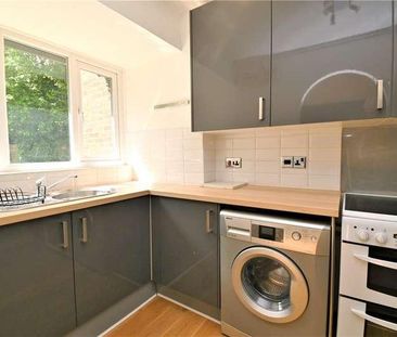 Van Dyck Close, Basingstoke, Hampshire, RG21 - Photo 4