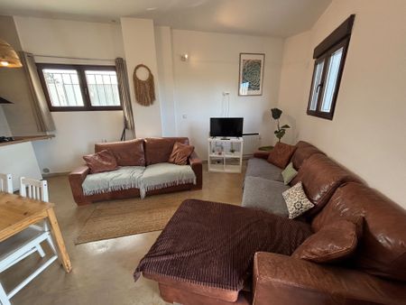 Planta baja de alquiler en Camino Pou de Aparisi, La Punta - Photo 2