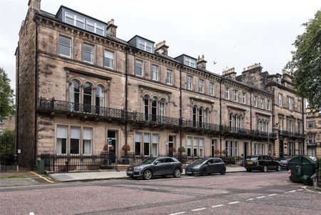 Flat 2, 8 Rothesay Place - Photo 4