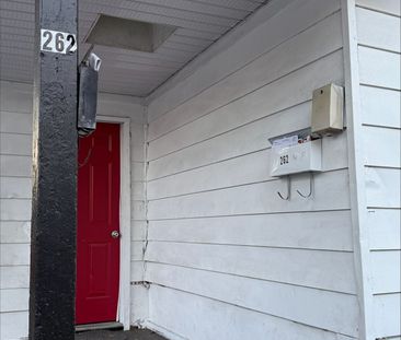 For Lease - 262 EMOND Street Unit# A, Vanier and Kingsview Park, On... - Photo 3