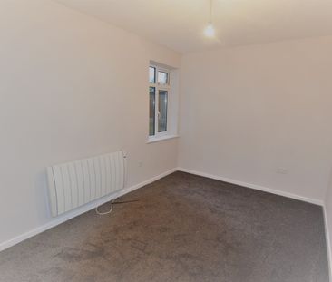 37-39 Ness Road, Shoeburyness Essex, SS3 - Photo 5