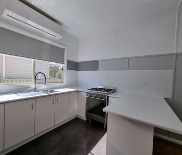 Well Presented Family Home - Photo 6