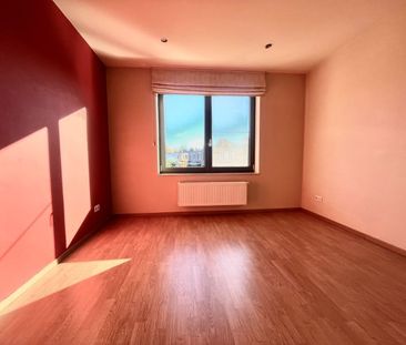 Charmante en gunstig gelegen woning te huur in Sint-Amandsberg - Photo 3