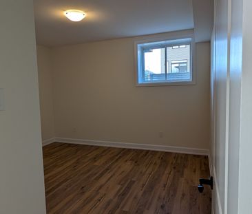 For Lease - 238-B GINEBIK Way, Blossom Park - Airport and Area, Ont... - Photo 2