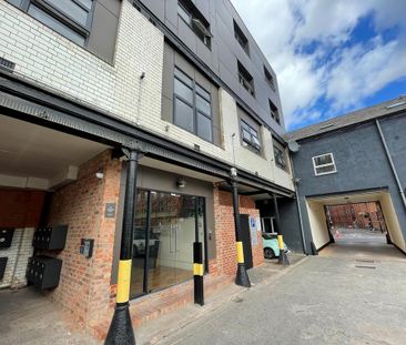 3 bedroom flat to rent - Photo 3