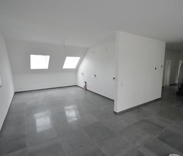 Siegburg-Kaldauen: Lichtdurchflutete Maisonette – Modernes Wohnen a... - Foto 1