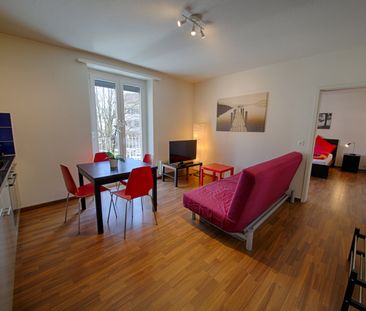 Gemütliche 2.5-Zimmer-Wohnung mit Balkon in Zürich-Oerlikon - Photo 4