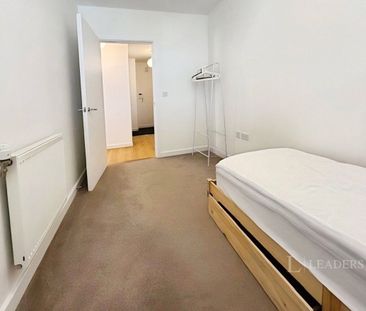 2 bedroom apartment to rent Woodpecker Way, Trumpington, Cambridge,... - Photo 5