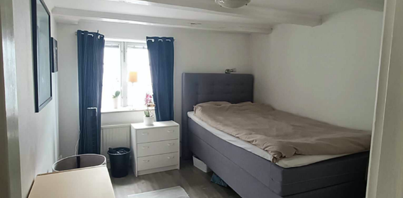 Tunnbindaregatan 9B Visby – sommar + läsårsboende - Photo 2
