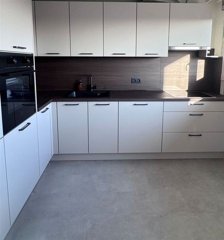 Appartement met 3 slaapkamers, 2 terrassen te Baasrode - Photo 4