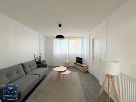 Appartement à louer 5 pièces 81.61m² - Photo 2