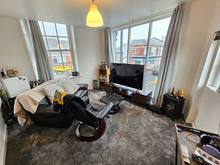 Market Street, Heywood - Photo 4