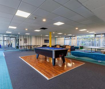 1 bedroom in a flat share to rent - Photo 1