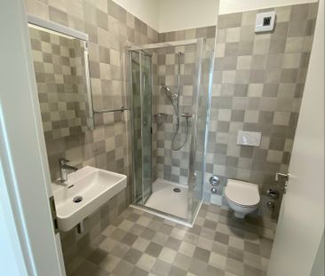 2,5 pièces avec grand balcon et place de parc - Photo 3
