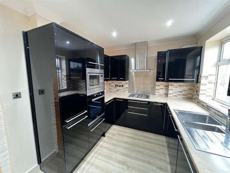 Great Cambridge Road, Enfield, EN1 - Photo 3