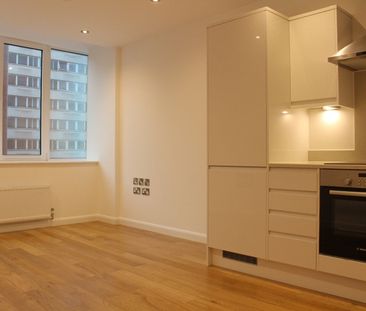 1 Bed Flat, Landsowne Road, CR0 - Photo 1