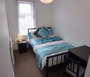 1 bedroom in a house share to rent - Photo 1