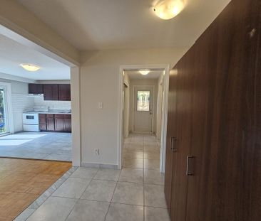 For Lease - 93 North Ridge Road, Vaughan, Ontario - Photo 2