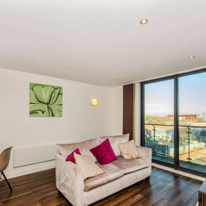 3 bedroom flat to rent - Photo 1