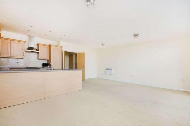 London Road, Norbury, SW16 - Photo 1