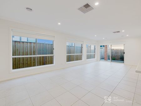 Modern Family Living in a Quiet Fraser Rise Location - Photo 2