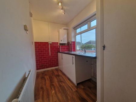 1 bedroom semi-detached bungalow to rent - Photo 3