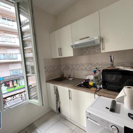 Location Appartement 1 pièce 22m² ST LAURENT DU VAR 06700 - Photo 3