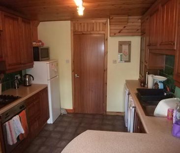 2 bedroom terraced house to rent - Photo 4