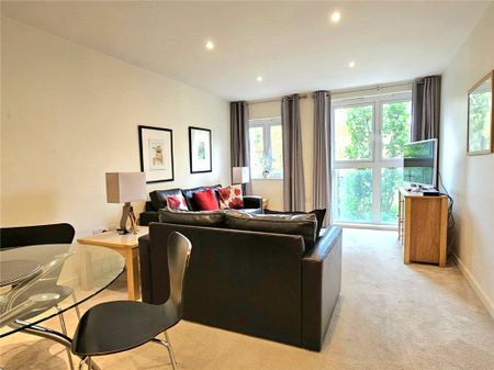 Constitution Hill, Woking, Surrey, GU22 7RT - Photo 2