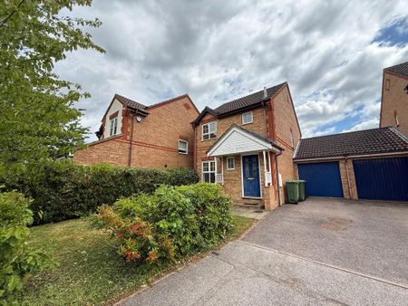 3 bedroom detached house to rent - Photo 4