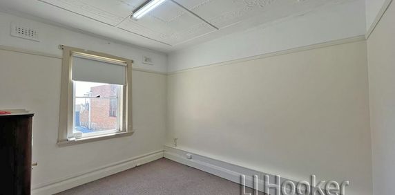 Convenient Location - Photo 2