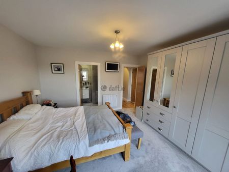 Apartment to rent in Cork - Photo 5