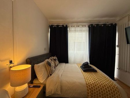 Studio Flat, Arabella Drive, SW15 - Photo 5