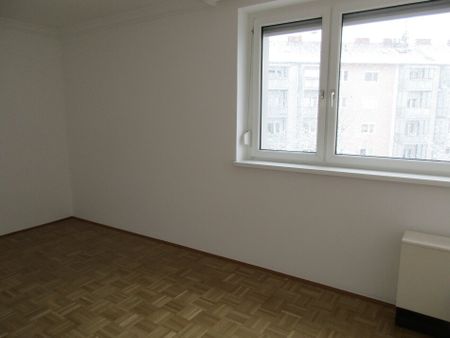 Froschberg: 4-Raum-Wohnung mit Loggia - Photo 2