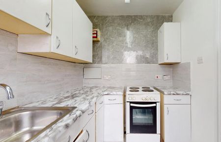 1 bedroom flat to rent - Photo 2