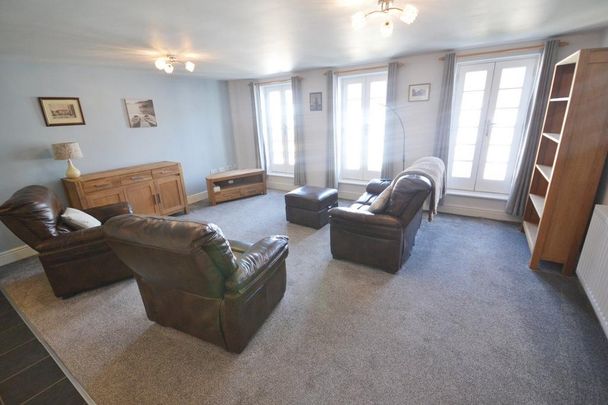 2 bedroom apartment to rent - Photo 1