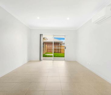 "Modern and Low-Maintenance" - Photo 2