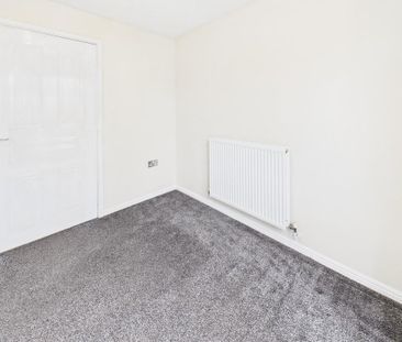 3 bedroom end of terrace house to rent - Photo 5