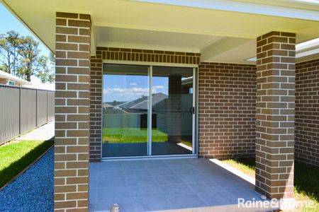 Brand new stunning 2-bedroom home - Photo 4